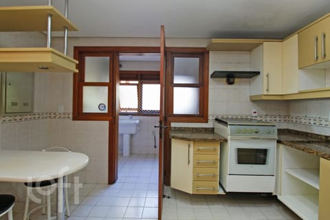 Image 19 - 274103